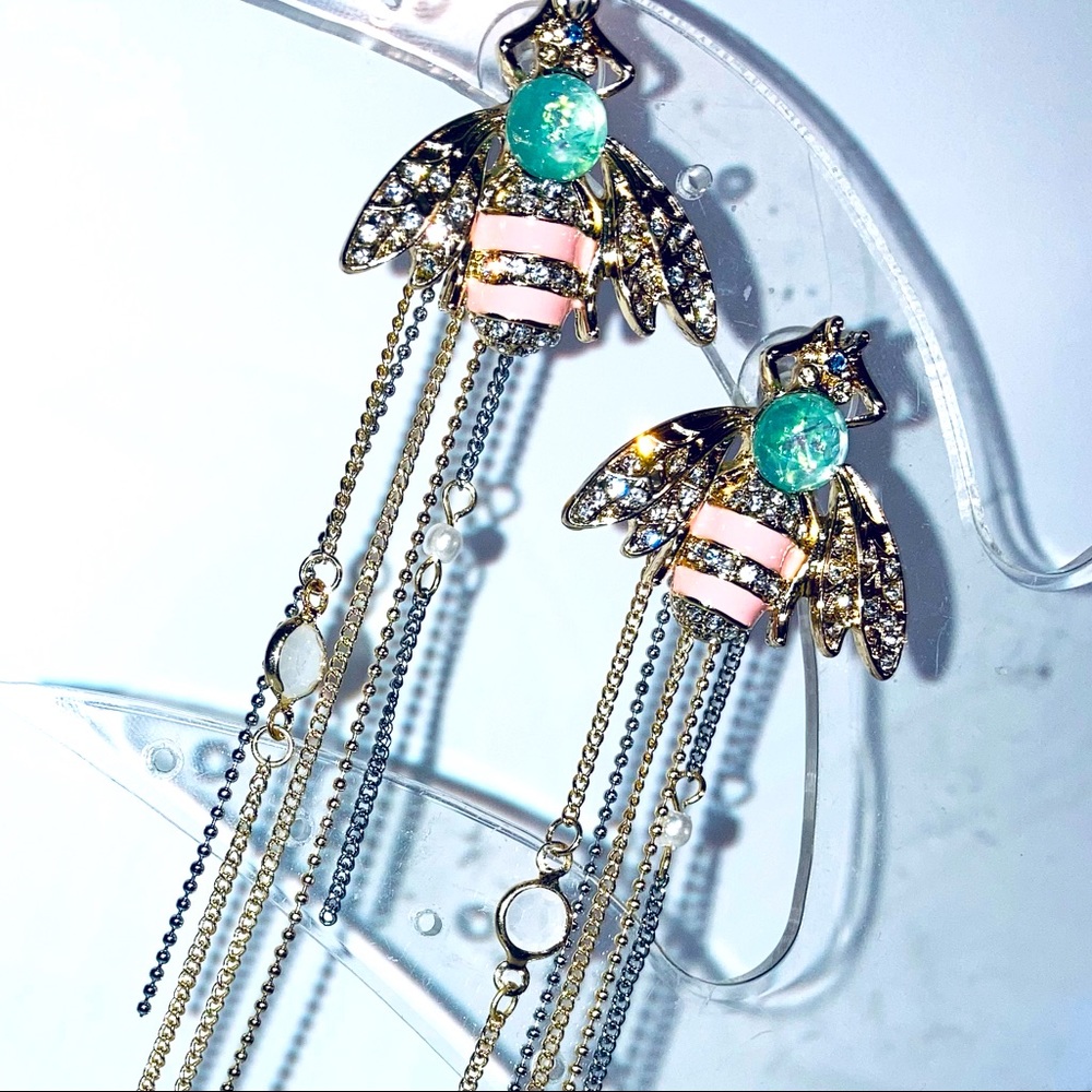 Betsey johnson Bee Rhinestone Drop Dangle earrings